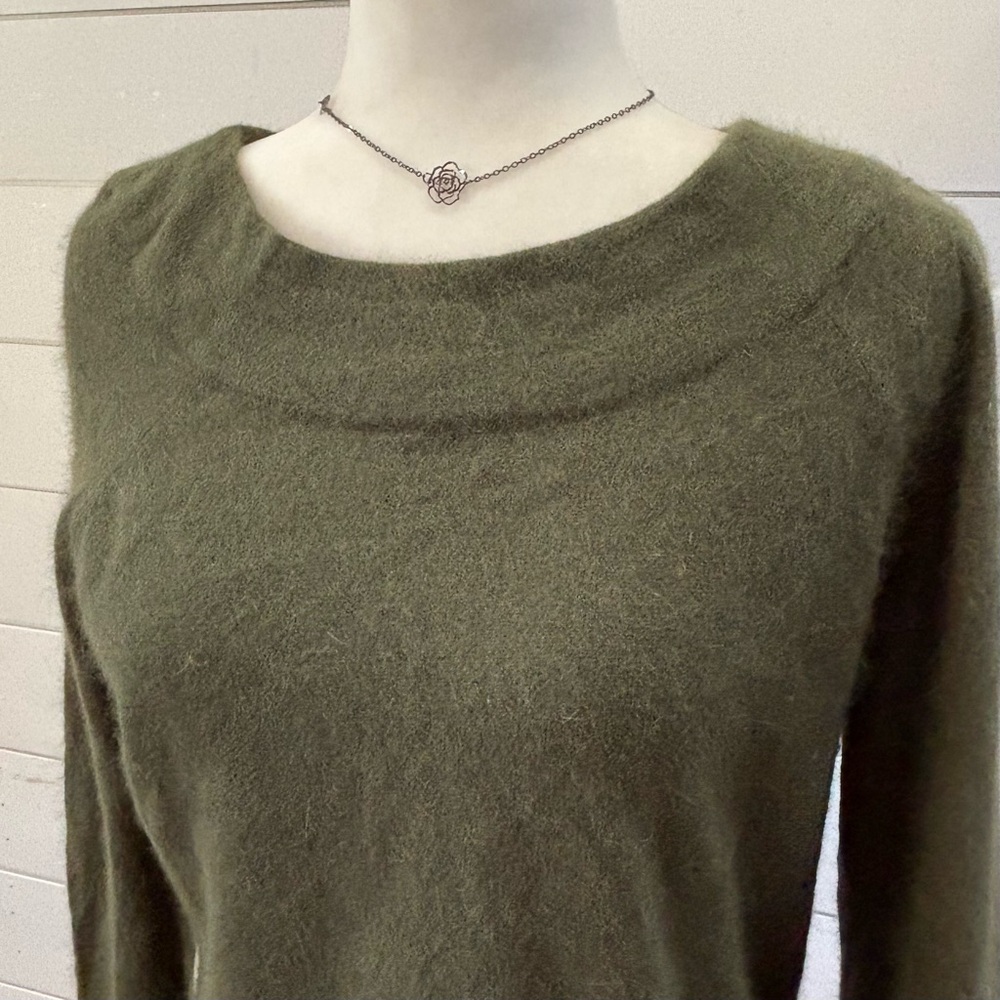 Sarah Spencer angora rabbit hair/lambs wool green sweater size Large